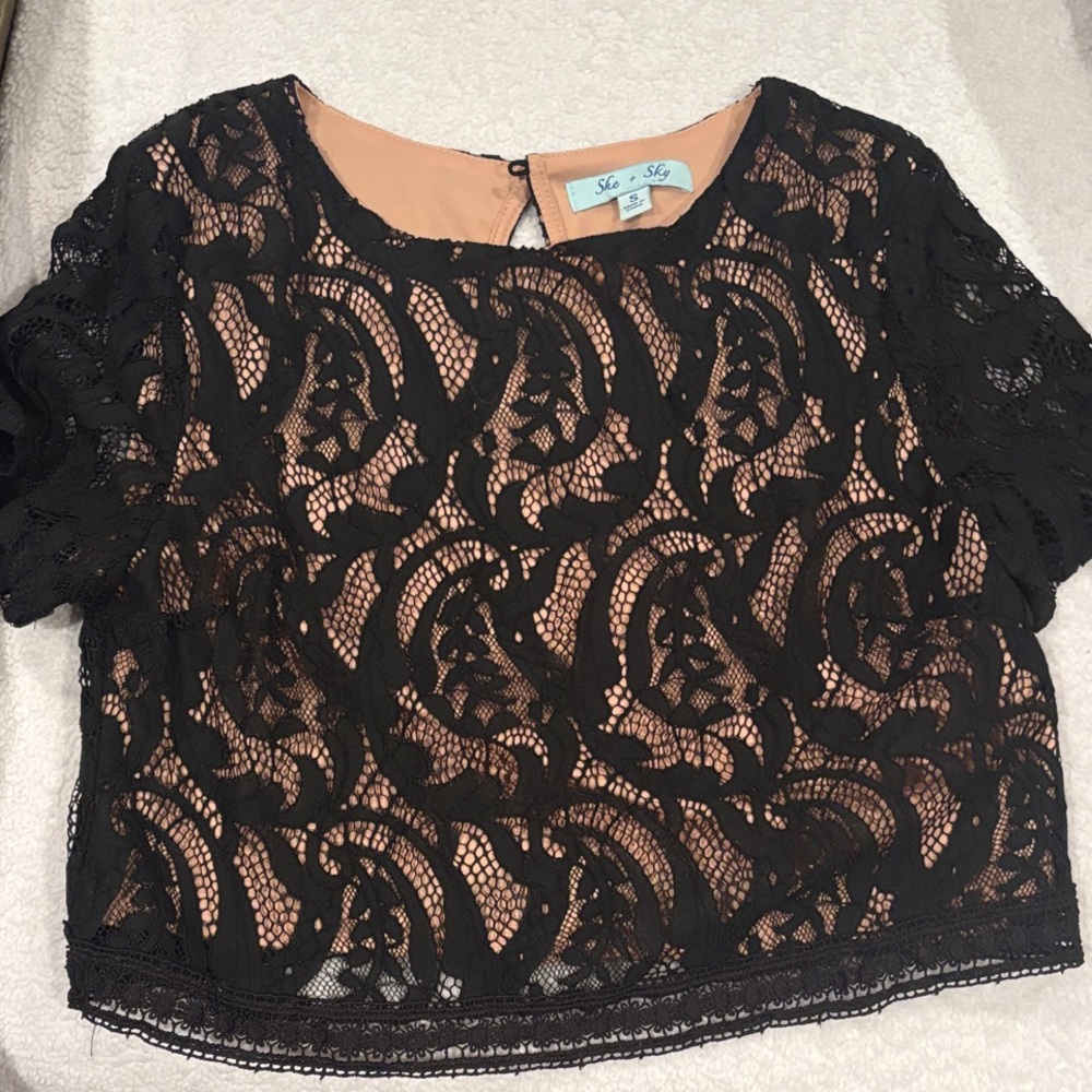 She + Sky Black Lace Crop Top